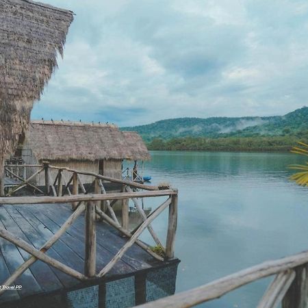 Krŏng Kaôh KŏngThe Floating House别墅 外观 照片