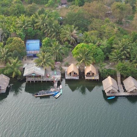 Krŏng Kaôh KŏngThe Floating House别墅 外观 照片
