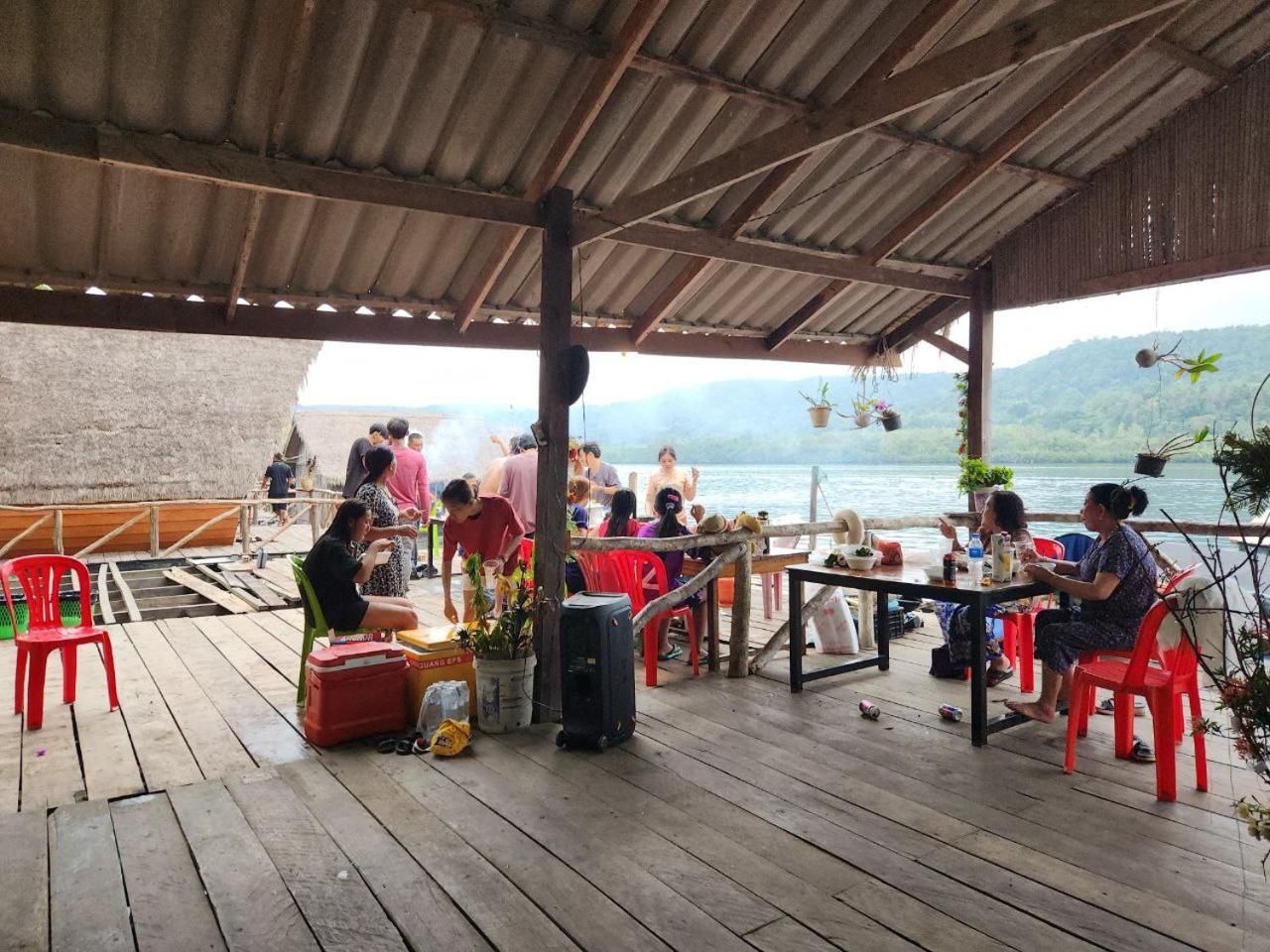 Krŏng Kaôh KŏngThe Floating House别墅 外观 照片