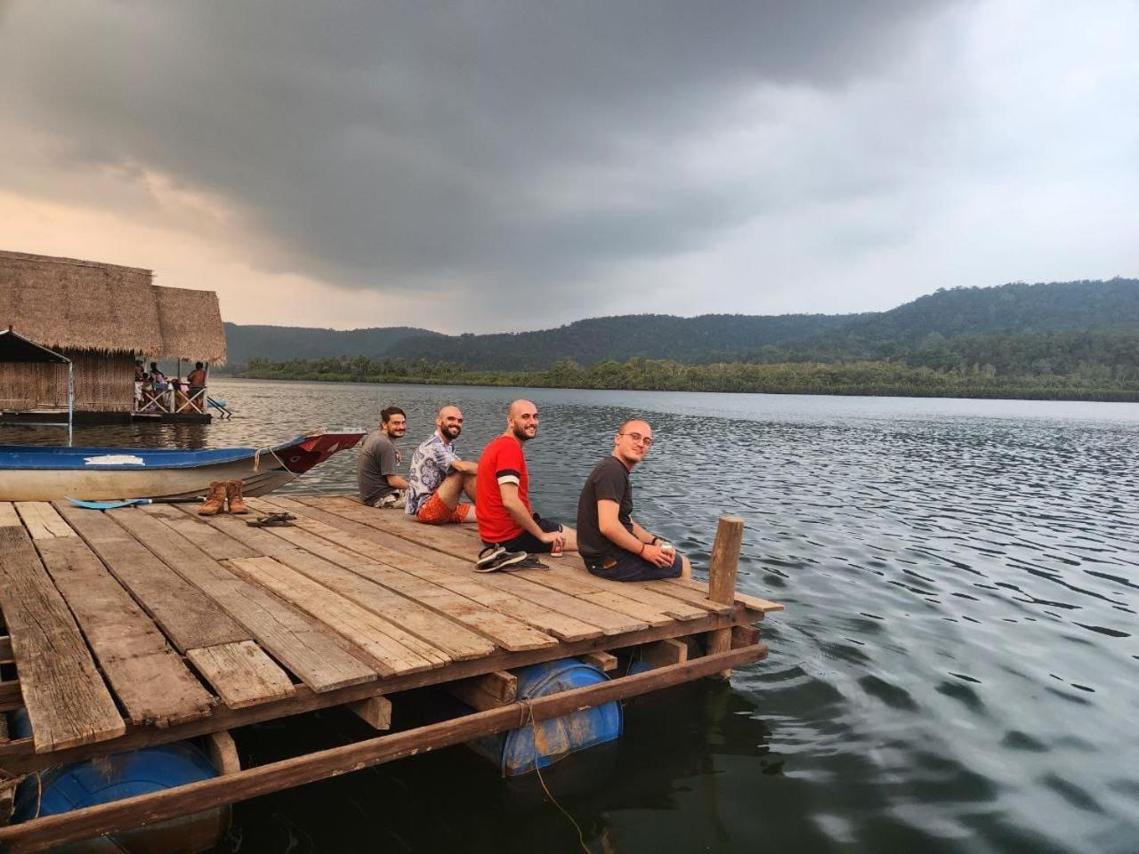 Krŏng Kaôh KŏngThe Floating House别墅 外观 照片
