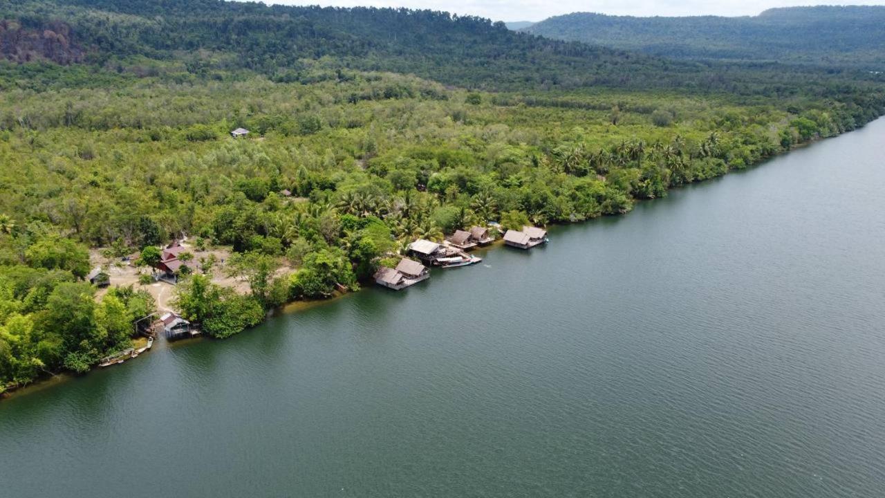 Krŏng Kaôh KŏngThe Floating House别墅 外观 照片