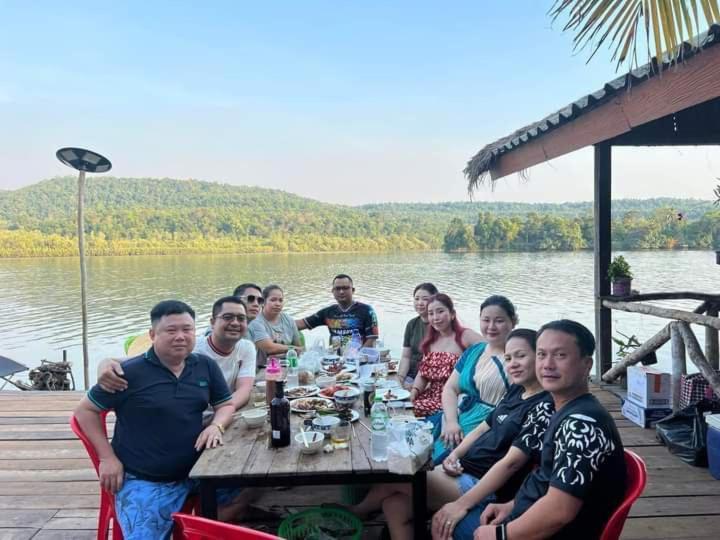 Krŏng Kaôh KŏngThe Floating House别墅 外观 照片