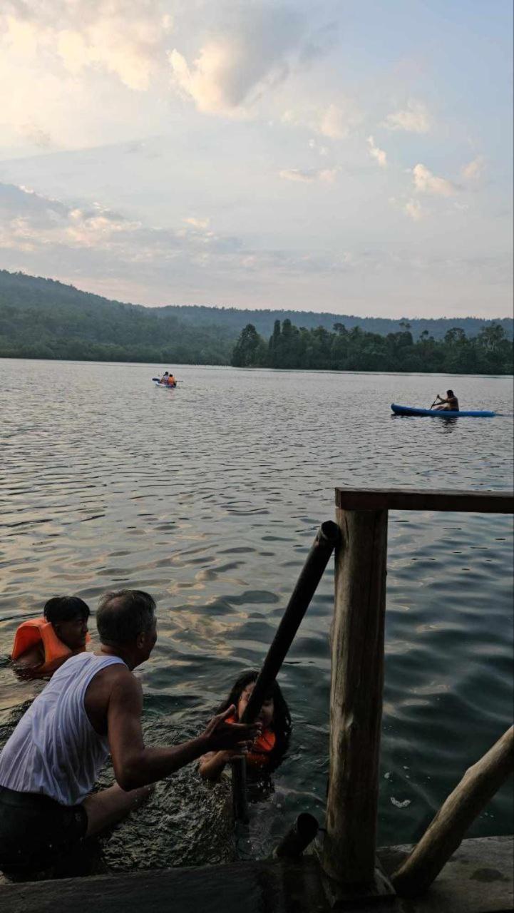 Krŏng Kaôh KŏngThe Floating House别墅 外观 照片